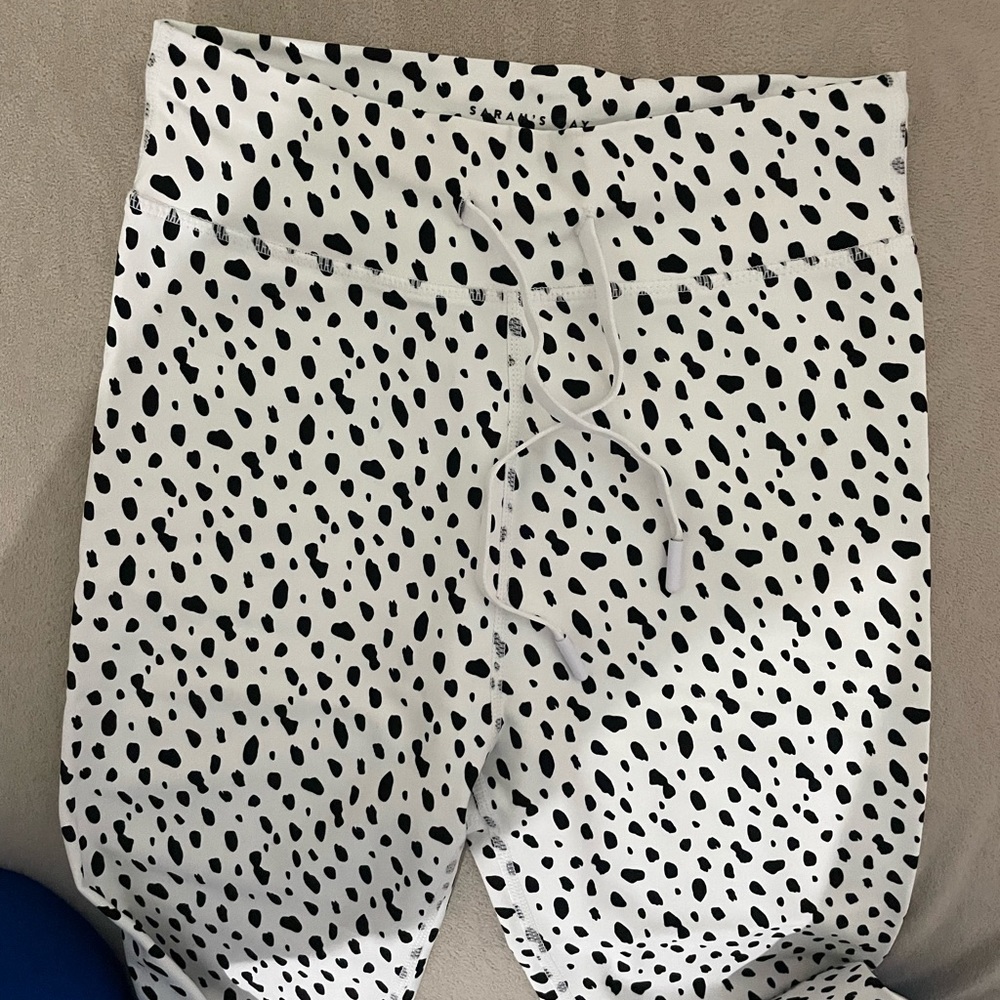 Sarah’s day x white fox leggings